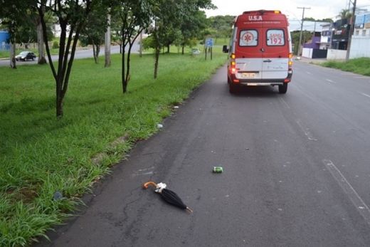 Atropelamento. Vítima tentou atravessar a via no momento que foi atingido pelo carro