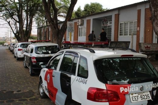 Delegacia de Defesa da Mulher.  Delegado Alexandro Marco dos Santos Lima determinou a elaboração do auto de prisão em flagrante