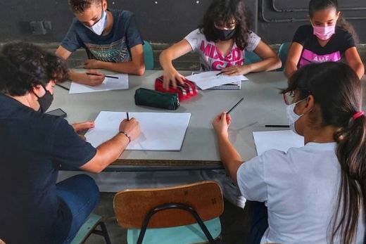 'Ateliê de férias'. Oficinais culturais são gratuitas