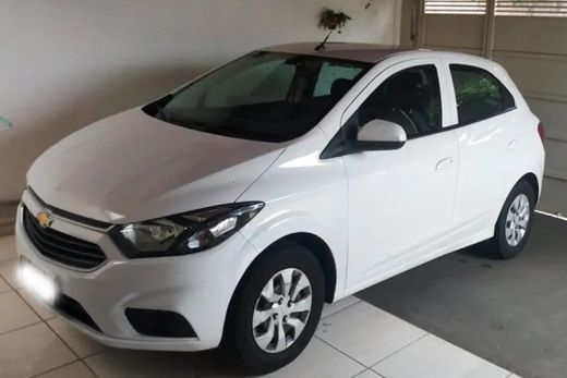 Roubo. Carro roubado em Matão foi encontrado em Araraquara