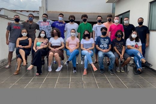 Grupo Pró-Estudar. Cursinho gratuito tem 60 vagas divididas em duas turmas de 30 estudantes