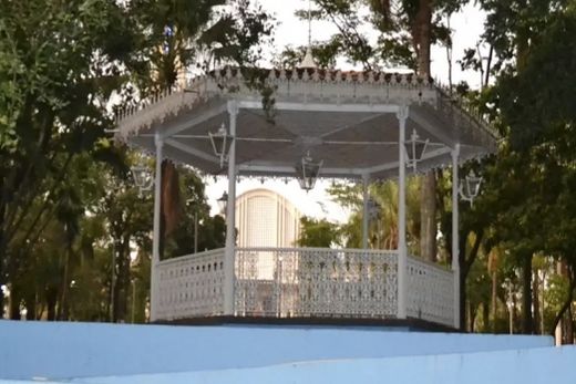 No coreto. Jovem estudante foi atacada no local