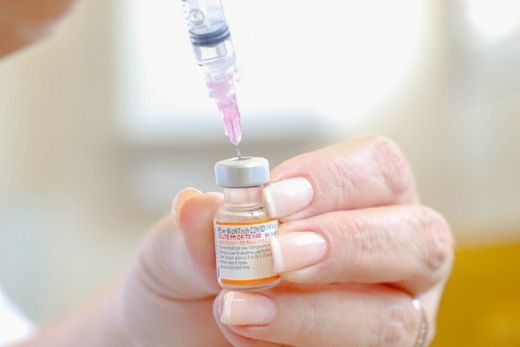 Quarta dose. Pessoas imunossuprimidas que tomaram a 3ª dose há quatro meses podem fazer o agendamento