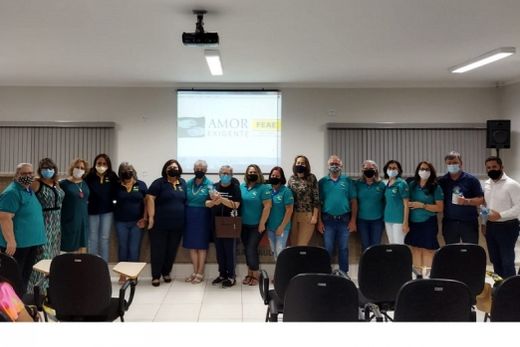 Evento. Comemoração aconteceu durante uma das reuniões entre voluntários, familiares atendidos e demais convidados
