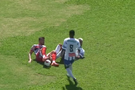 Empate. Placar final do jogo foi 1 a 1
