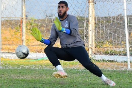 Gustavo. Após fechar o gol na vitória contra o Nacional, goleiro está motivado para o jogo deste domingo (13)