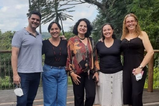 Em Monte Alto. Junior Mariotti, Márcia Lia, Maria Helena, Alexandra Filipak e Elisangela Santos
