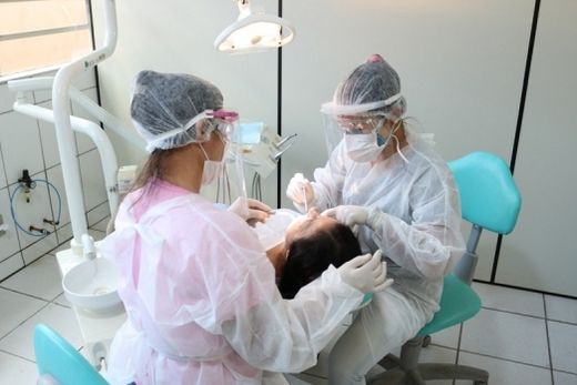 Investimentos. Secretaria da Saúde adquiriu próteses dentárias e pontes para atender aos idosos