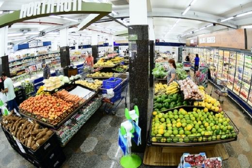 A Feira do Supermercado Mortari. Área maior para o setor de hortifrutigranjeiros aumentou a amplitude visual da loja
