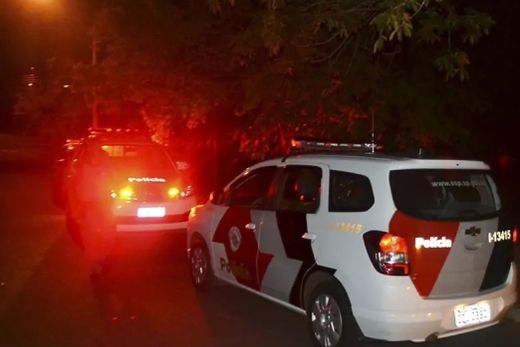 Multas. Estacionamento irregular e perturbação do sossego motivaram as penalidades