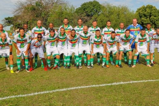 Unidos do Parque Aliança. Time lidera o campeonato junto a equipe Silvânia