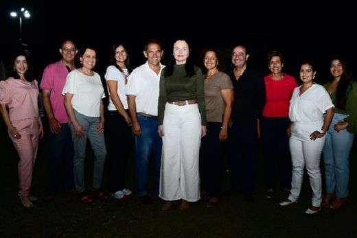 Diretores e voluntários da APCD-Matão. Danieli Theodoro, Geraldino Ferreira, Claudia Bellini, Julia Serigato, Luís Paulo Bellini, Daniela Malagoli, Edilaine Hauy, Pedro Hauy, Paula Camargo, Carolina L