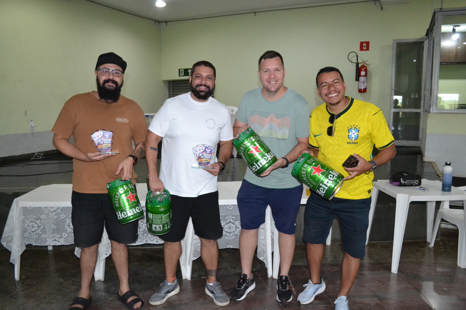 Também premiados. Gustavo Francisco e Willian Rochstashel (terceiros) e Ricardo de Araújo e Robson da Silva (quartos) 