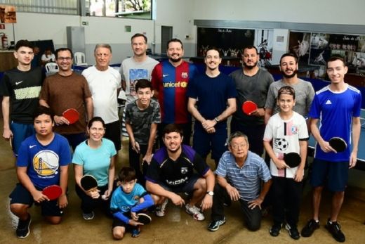 No Salão Oásis. Denominado pelos organizadores de Torneio de Ping-Pong, competição interna reuniu 16 jogadores