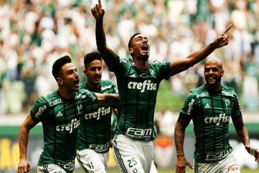 Anotnio Carlos do Palmeiras comemora gol em jogo contra o Santos, na tarde deste domingo (4), no Allianz Parque.