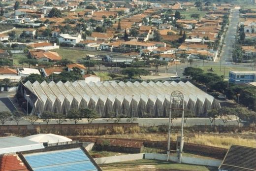 Gigantão. Vista aérea em julho de 1990