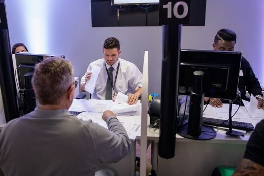 Lançamento.  Ação tem como objetivo solucionar pendências tributárias de empresas