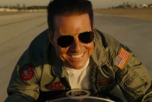 'Top Gun: Maverick' continua em cartaz