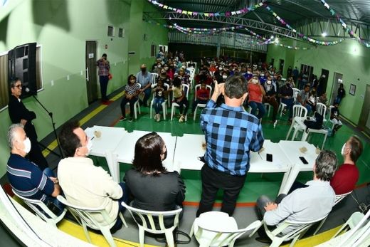 Solenidade. Autoridades municipais, representantes de entidades e outros convidados prestigiaram a inauguração da nova sede da Adevima