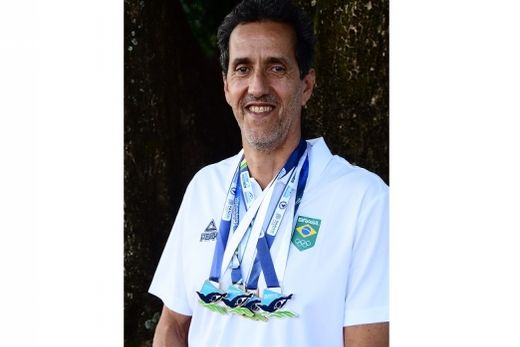 Em Medellin (Colômbia). Kemmell obteve uma medalha de bronze, uma de prata e duas de ouro, batendo o recorde Sul-Americano dos 50 Metros Costas com o tempo de 31??92