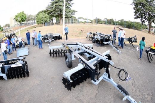 Os equipamentos reformados pela Baldan. No total, dez itens estarão à disposição de produtores rurais na Casa da Agricultura 'Paulino Rossi'