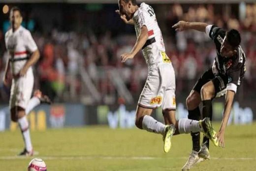 São Paulo tem atuação discreta, mas vence o Bragantino