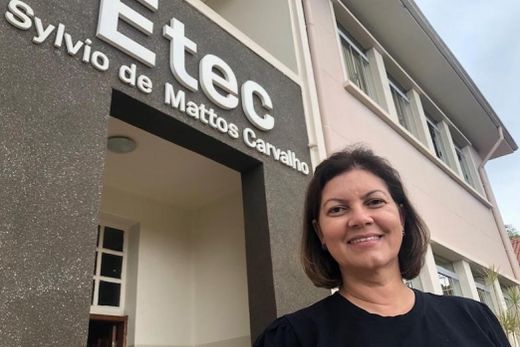Ana Claudia, sobre a oportunidade. "Aproveitem, pois não há previsão de quando outros concursos serão abertos"