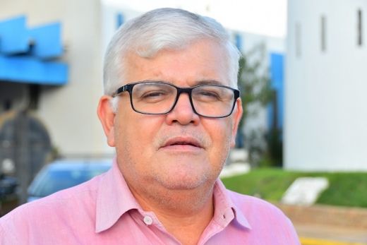 Ademir de Souza. "Trabalhei na Prefeitura em várias funções, nunca fechei portas e elas nunca se fecharam; o futuro deixamos nas mãos de Deus"