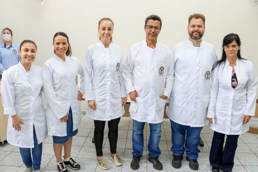 Identificação. Novos uniformes foram entregues nesta semana a todos os médicos, enfermeiros e condutores dos veículos que trabalham no Samu