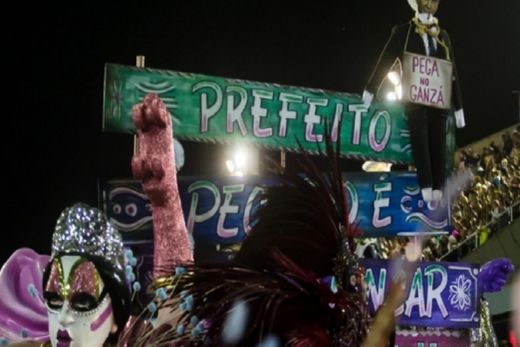 Em seu desfile, a Mangueira criticou abertamente o prefeito do Rio de Janeiro, Marcelo Crivella