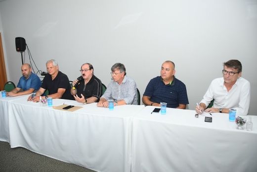 Antonio Galli, durante o anúncio. "Temos um plantel altamente competitivo e desejamos subir para a Série A-2 em 2023, mas o apoio da torcida é fundamental"