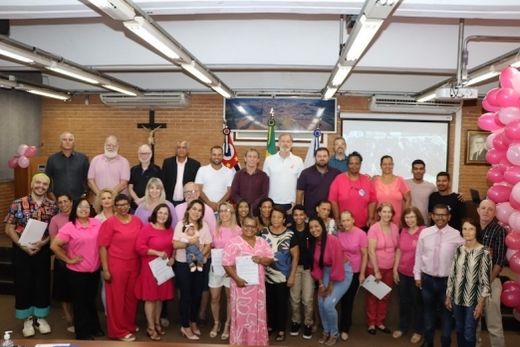 Moção de Louvor. Entrega aconteceu na noite da segunda-feira (31)