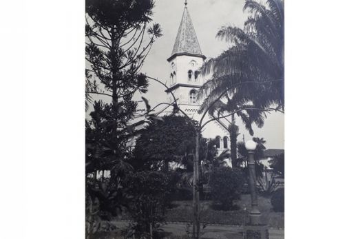 GALERIA DA CIDADE: A antiga Matriz na década de 1950