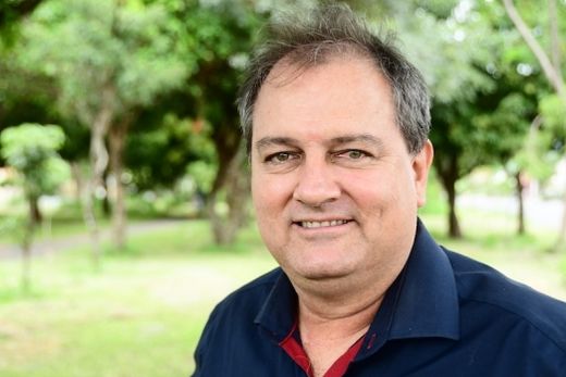"Marcelo Petrucelli, sobre a Doce Veneno. É uma banda excepcional, com um repertório e uma musicalidade incomuns, sendo uma das poucas em atividade que remanescem dos saudosos tempos do querido G