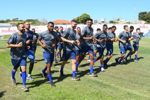 Reinício das atividades. Elenco folgou somente nos dias 24, 25, 26, 27 e 31 de dezembro, bem como no dia 1º de janeiro, retomando as atividades na segunda-feira (2)