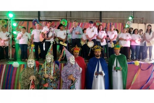 No Turvo. Missa da Epifania e confraternização da Companhia de Reis Cristo Luz foram realizadas no domingo (8)