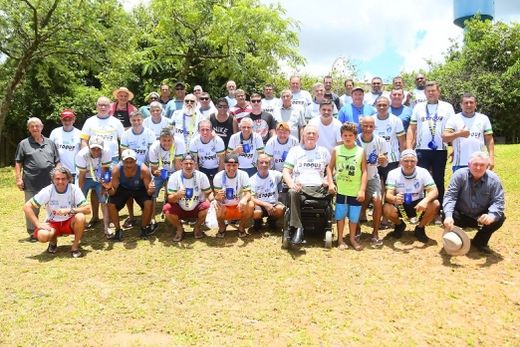 No Estádio 'Domingos Schiavetto'. Evento ocorreu no bar da Fazenda Josefina e seus arredores