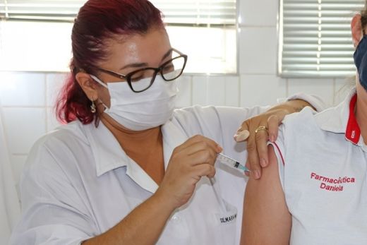 Proteção contra meningite. A vacinação é a forma mais eficaz de se evitar a infecção