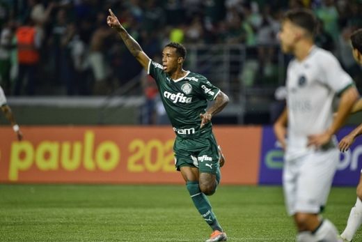 No Allianz Parque. Palmeiras venceu o Goiás por 2 a 1, no sábado (21)