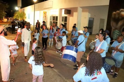 Esquentando os tamborins. Neste final de semana, um pré-carnaval abre a programação com as baterias dos blocos que participarão da folia