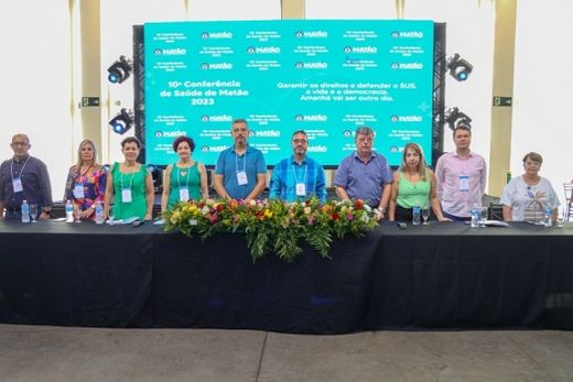 A Mesa Diretora. Conferência contou com cronograma repleto de atividades e palestras