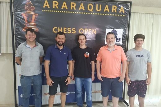 No Hotel Dan Inn, em Araraquara. Wanderley da Silva, Fabiano Vidoto, Anderson Viveiros, Fernando Frare e Caio Guandalini