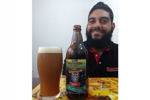 Bruno Ribeiro. Cervejeiro artesanal elaborou uma American Pale Ale e criou o rótulo