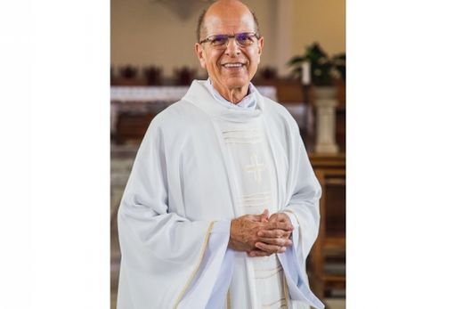 O padre Jorge Nahra: "No período da Quaresma, arrecadações de alimentos acontecem em todas as missas dos finais de semana"