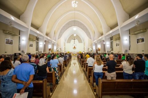 Missa em Ação de Graças. Celebração foi feita pelo bispo Dom Luiz Gonzaga Fechio