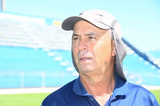 Luiz Carlos Martins. Treinador contará com a volta de João Gabriel no meio de campo