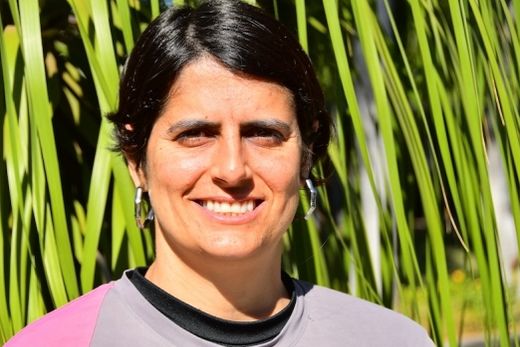 Natália. "As inscrições aos torneios de futebol serão realizadas nos dias em que eles forem disputados e as inscrições ao torneio de bilhar para duplas devem ser feitas até a próxima quinta-feira