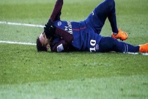 Neymar está fora do confronto diante do Real Madrid