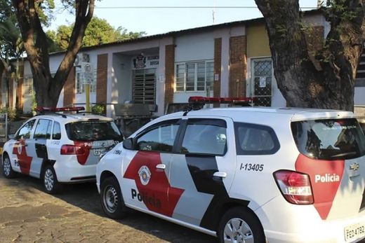 Agressão em escola. Aluno agride diretora de escola no Centro