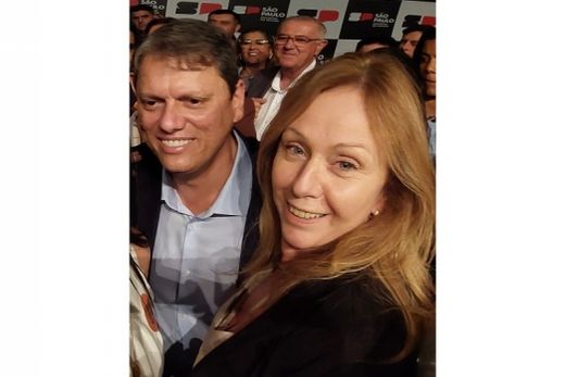 Oportunidade. Denise Minelli conversou com o governador Tarcísio de Freitas